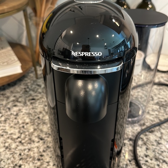 Nespresso® VertuoPlus Deluxe Coffee and Espresso Maker Bundle in Black - Picture 2 of 9